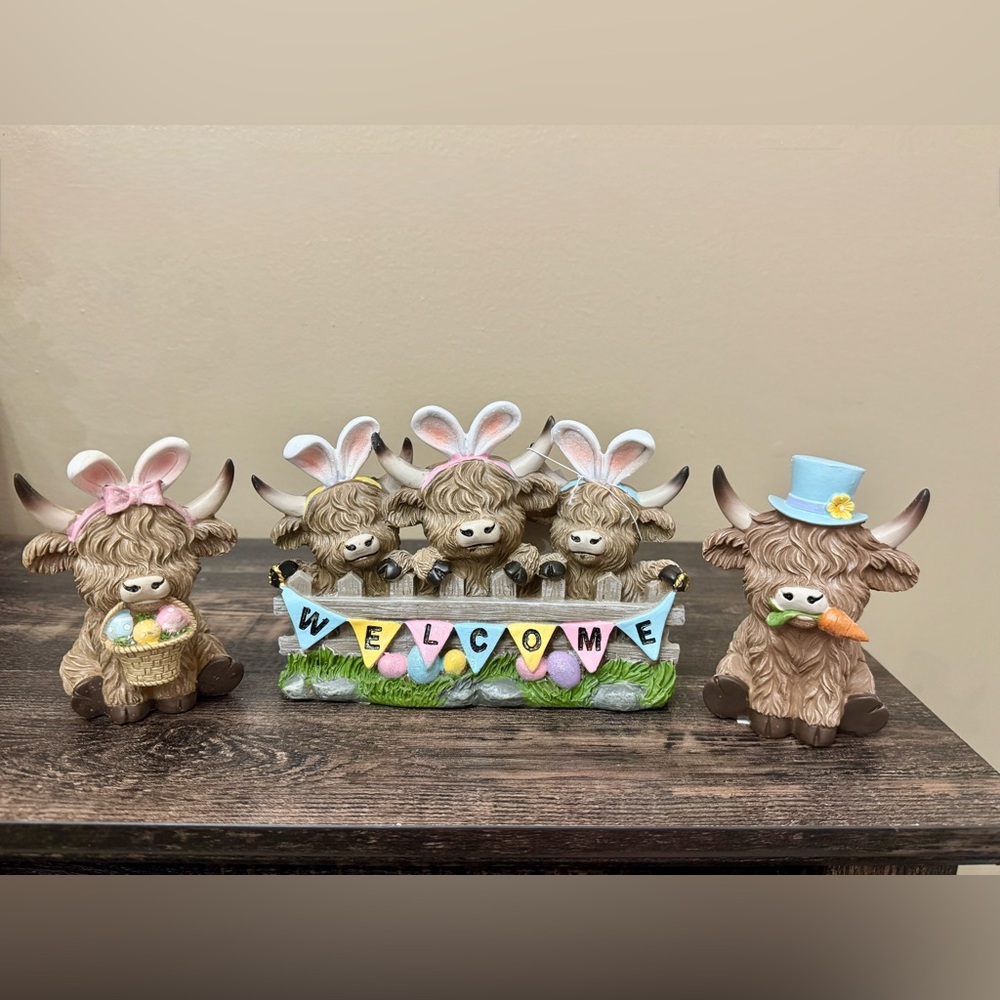 Easter Highland Cow Welcome Table Decor - Pastel